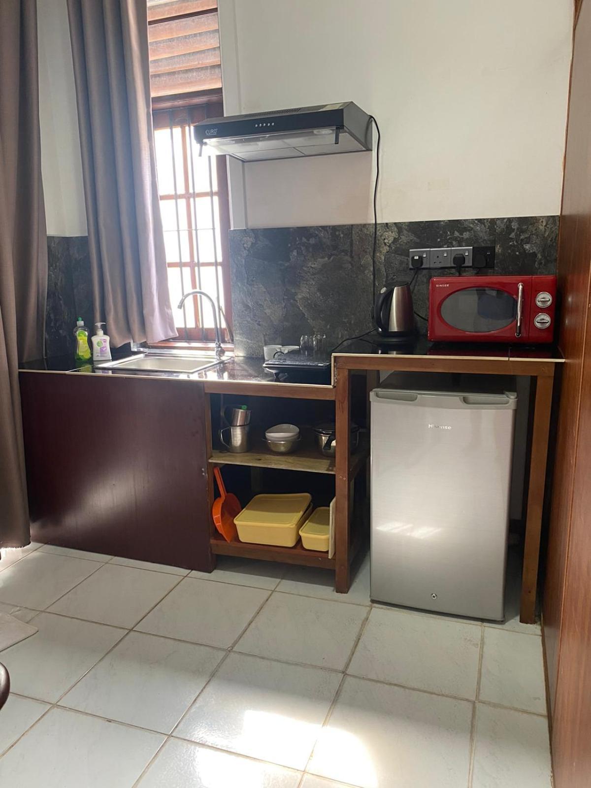 Ice Berg Appartement Dehiwala-Mount Lavinia Kamer foto