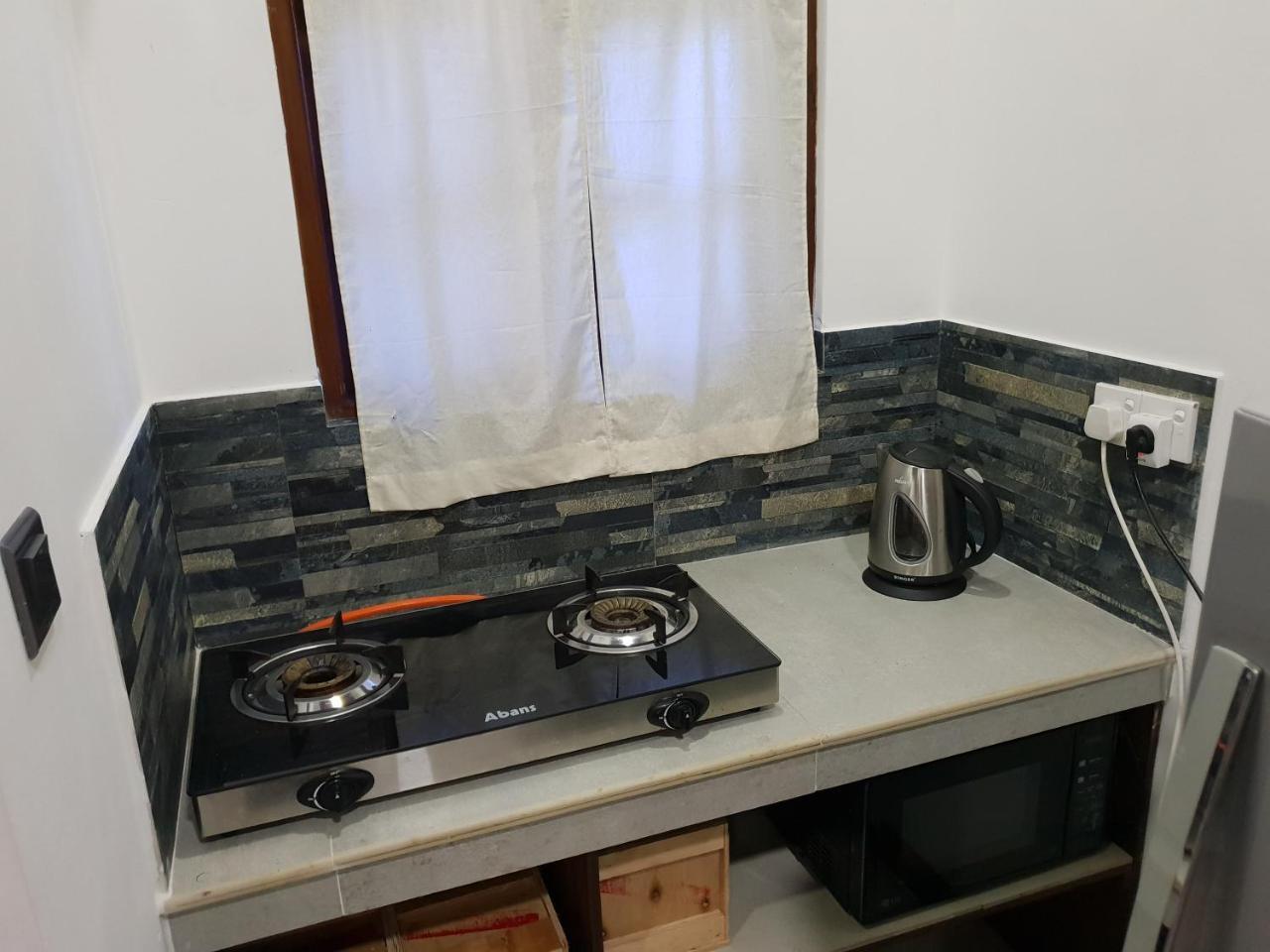 Ice Berg Appartement Dehiwala-Mount Lavinia Buitenkant foto