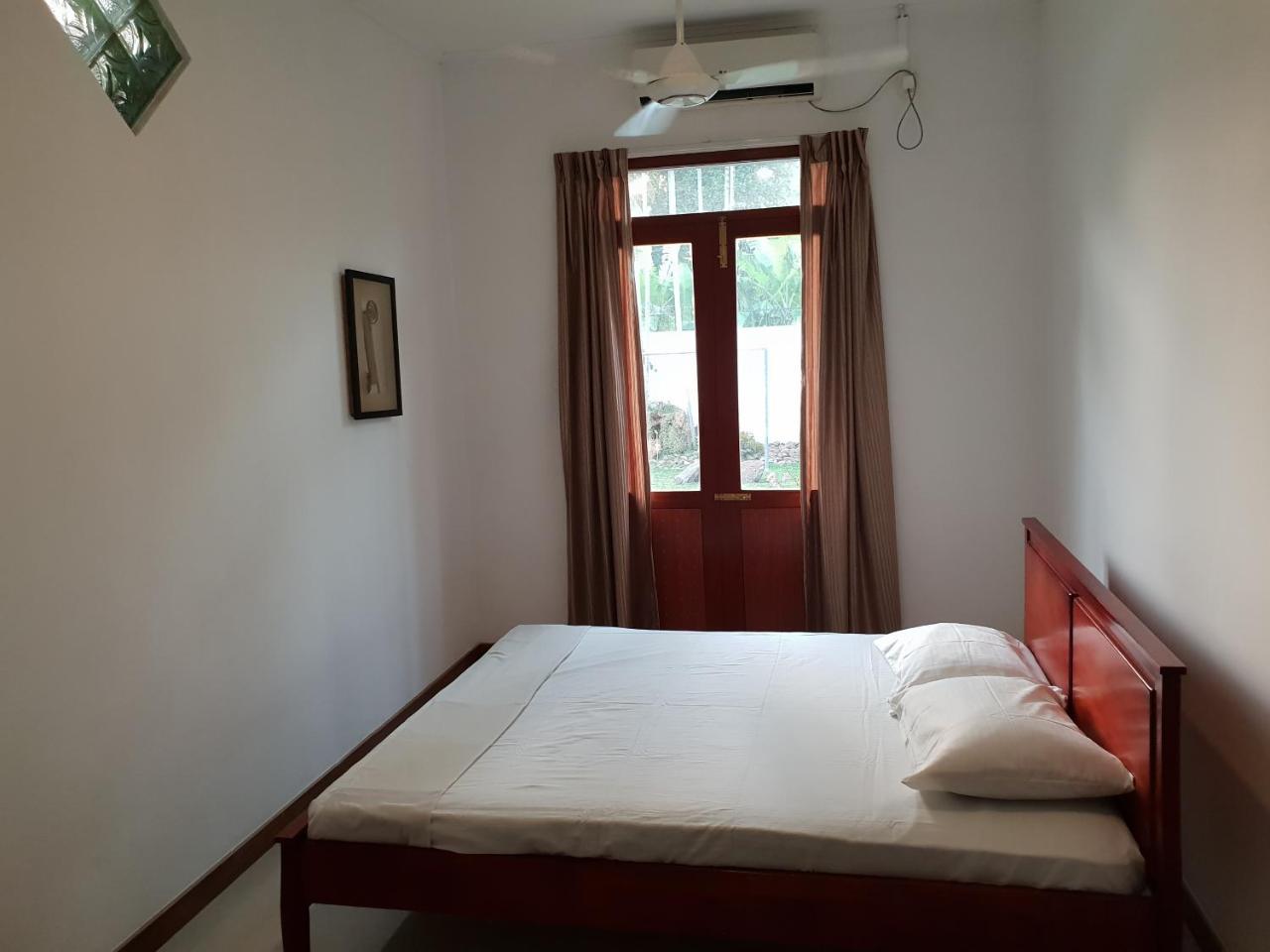 Ice Berg Appartement Dehiwala-Mount Lavinia Buitenkant foto